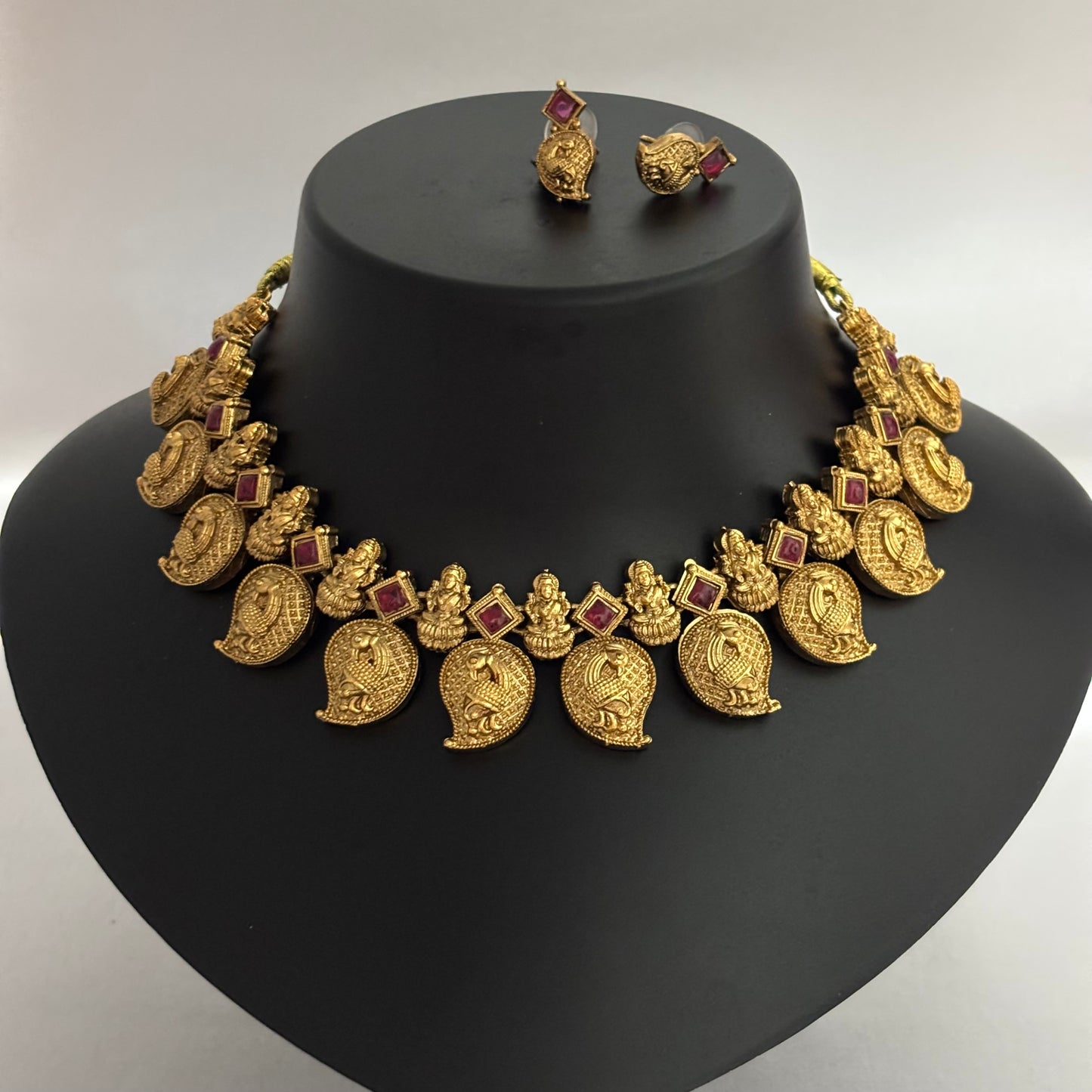 Antique Manga Design Necklace Set N_0155