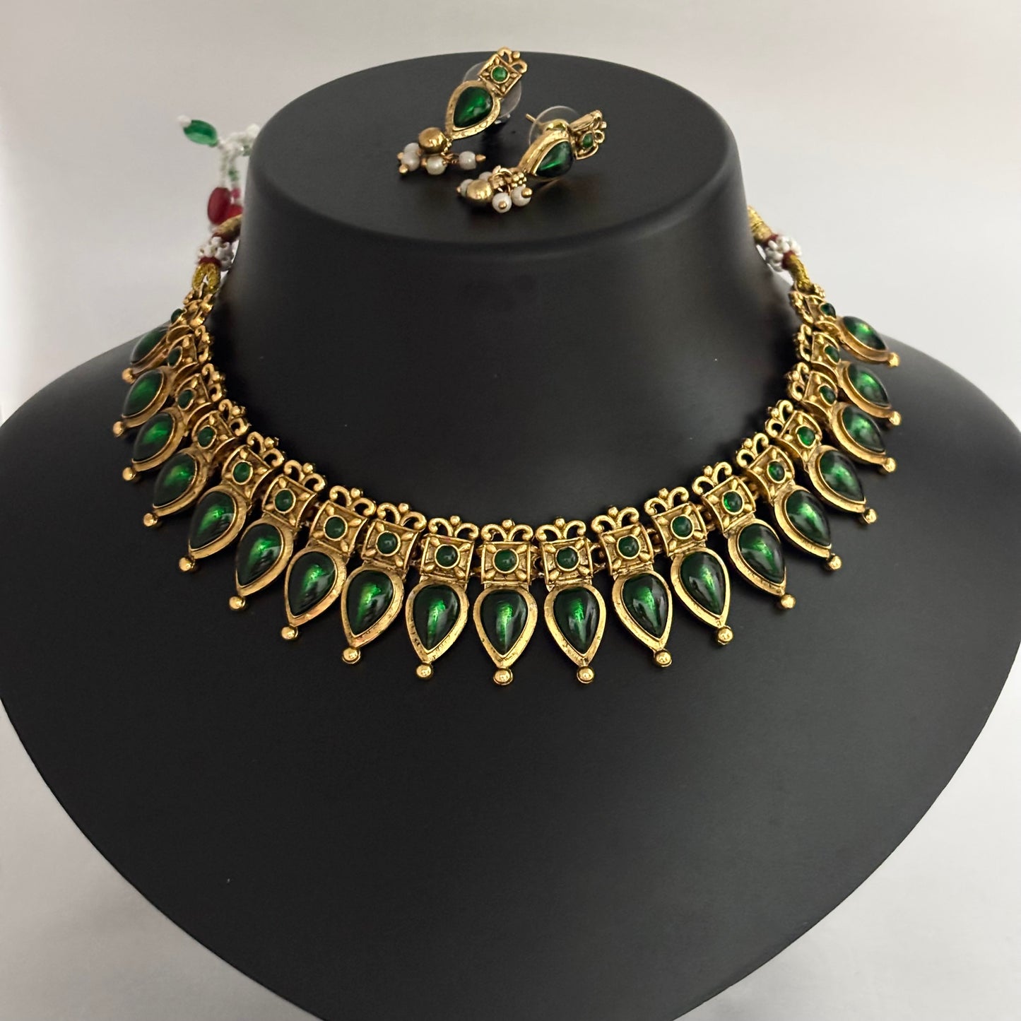 Antique Traditional Necklace Set N_0149