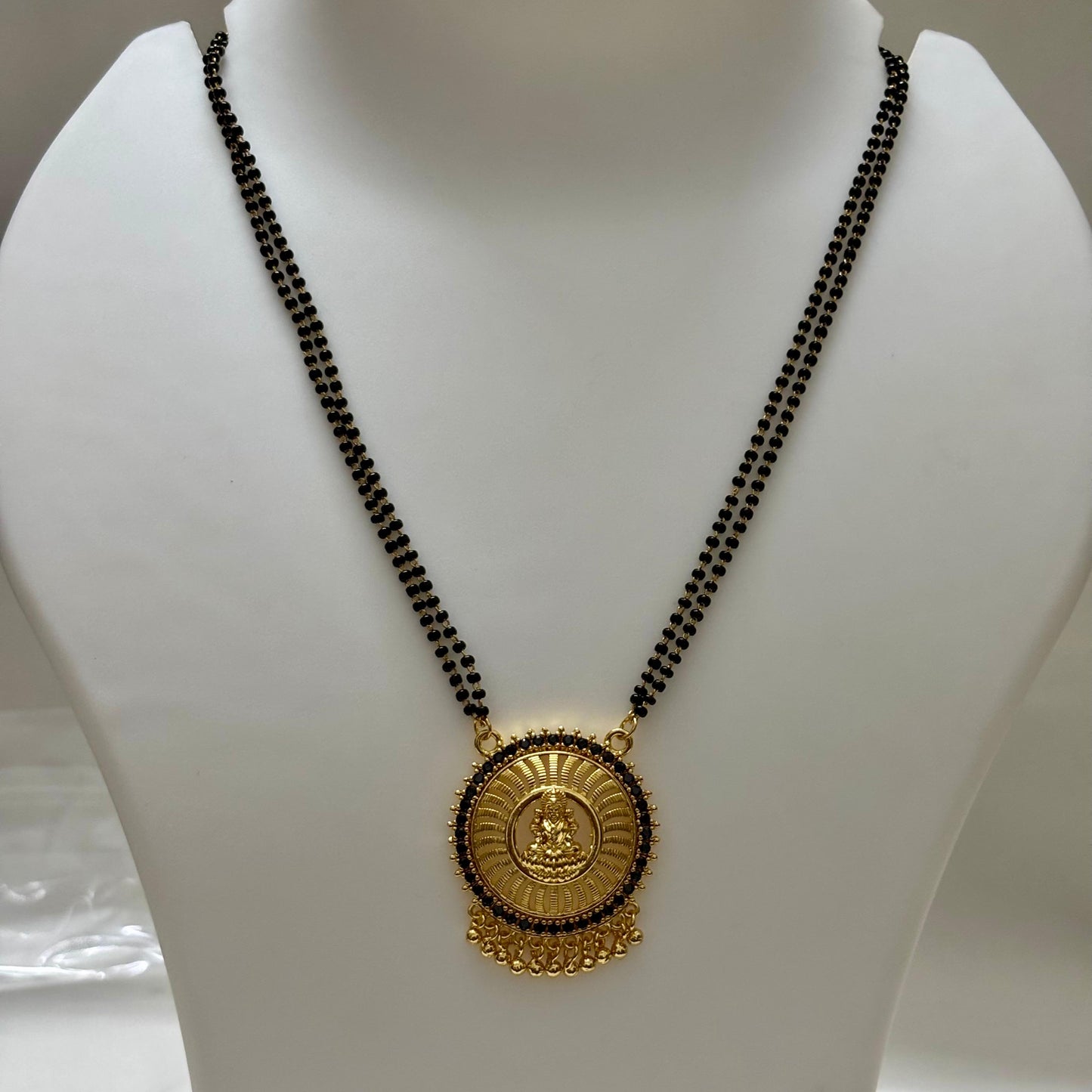 Karimani Chain With Traditional Pendant C_0112