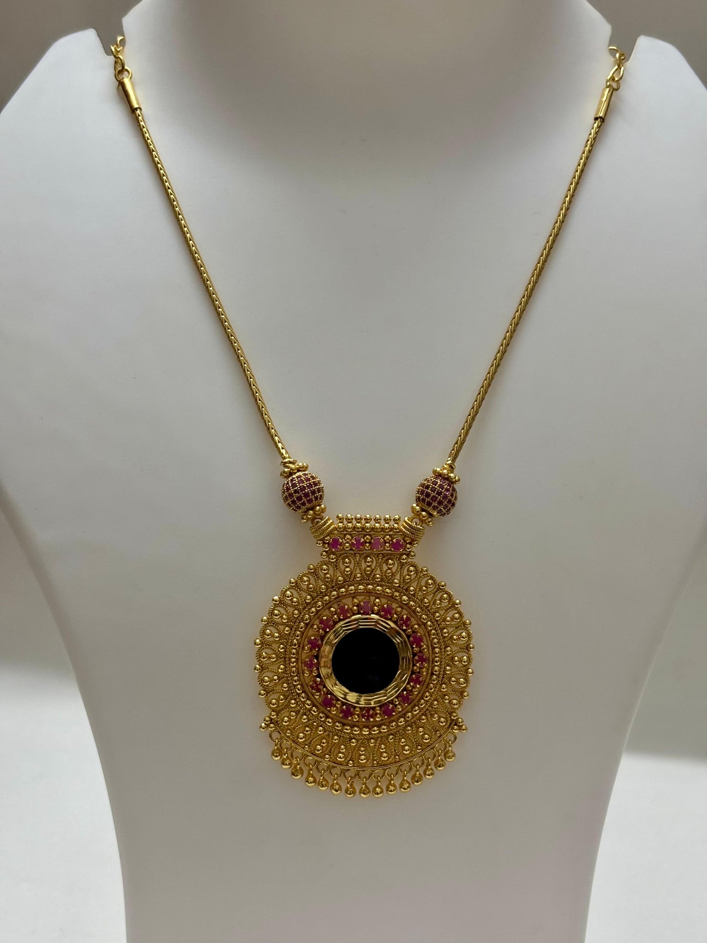 Traditional Pendant Chain C_0133