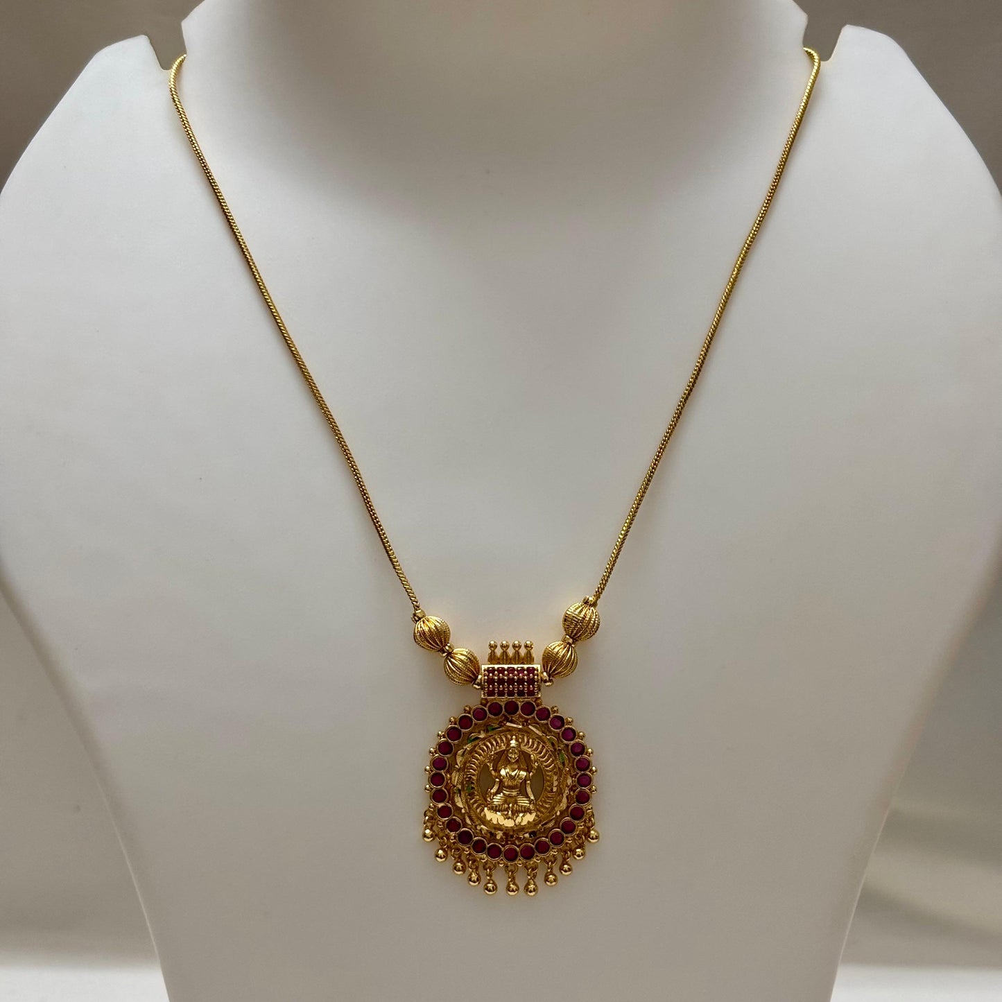 Traditional Pendant Chain C_0144