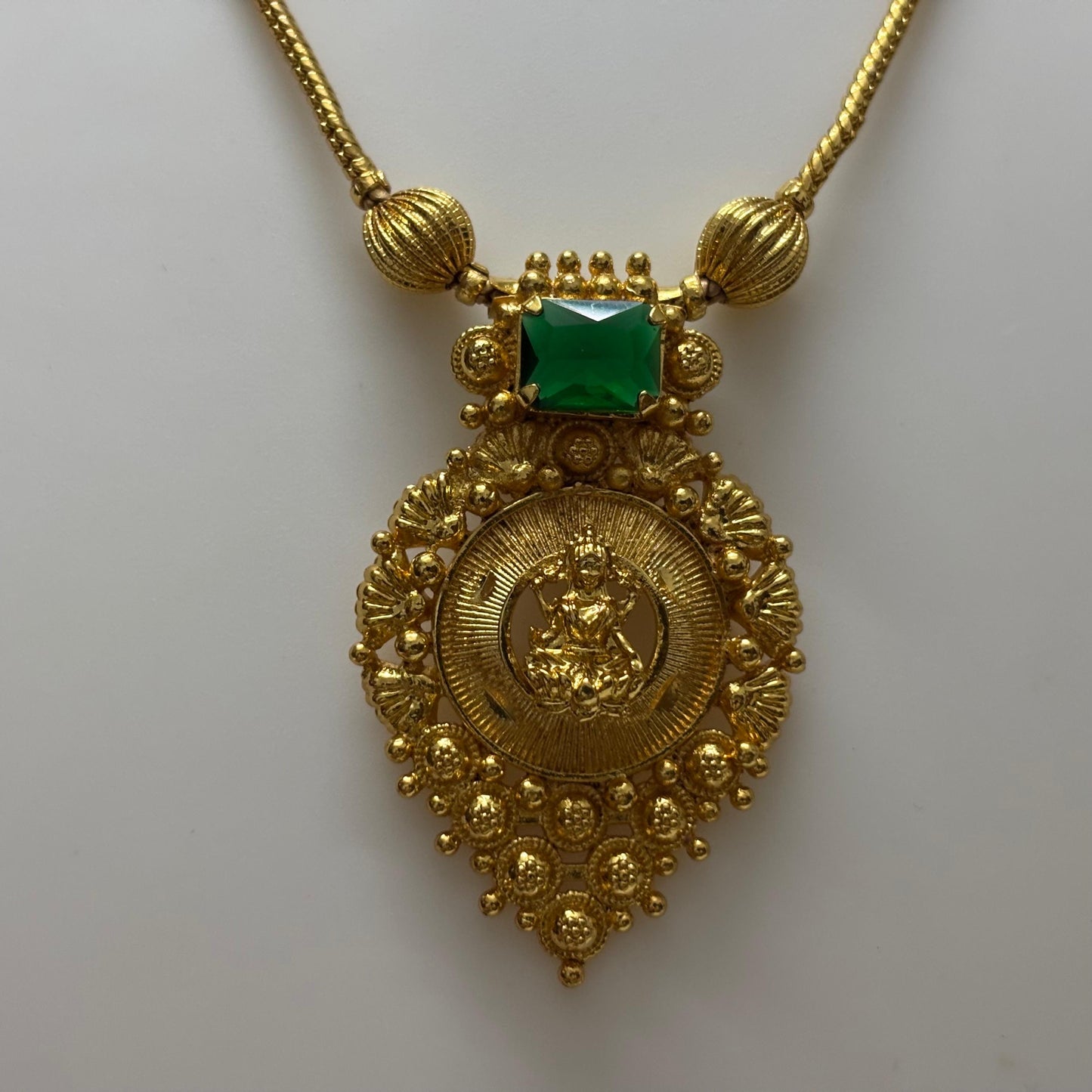 Traditional Pendant Chain C_0151