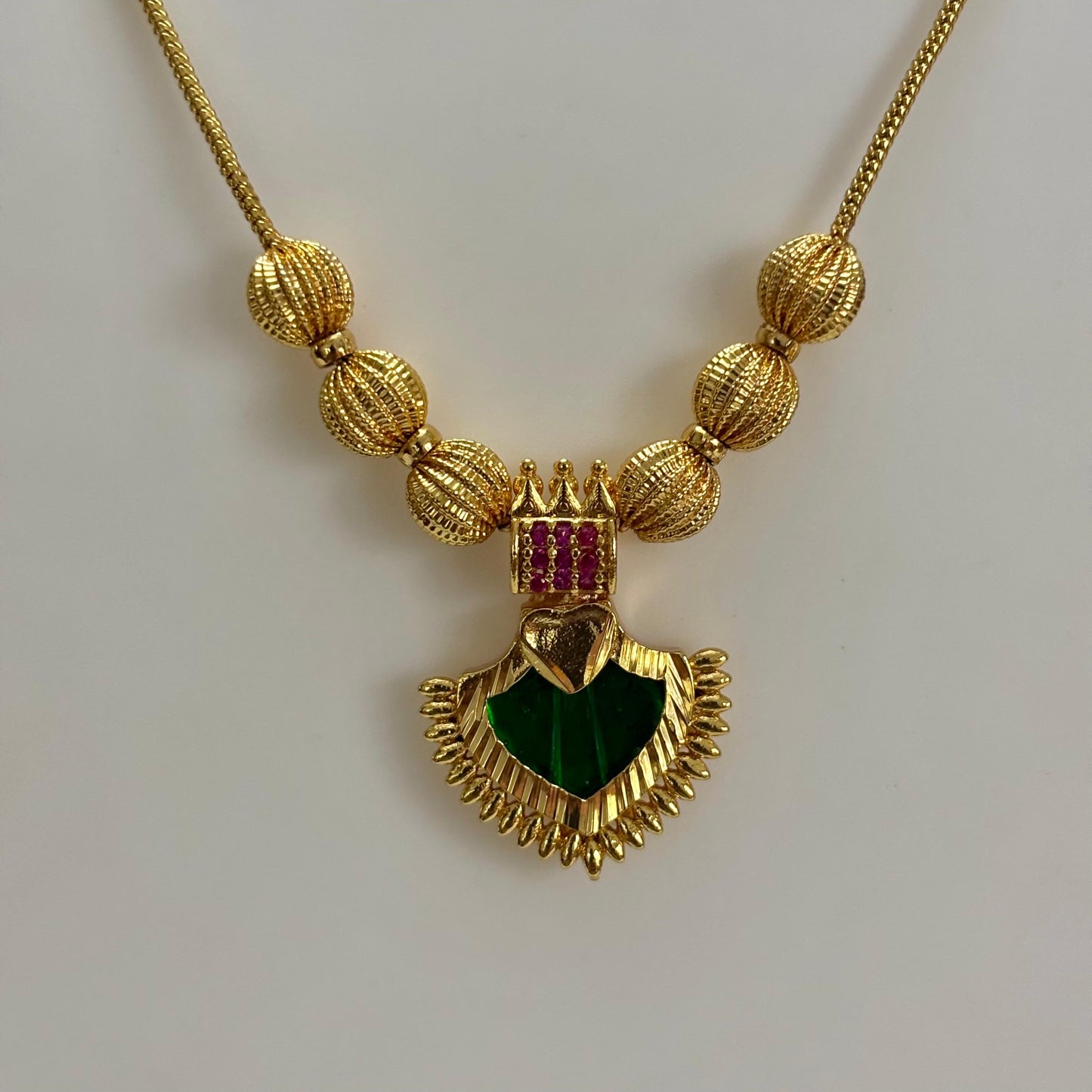 Traditional Palakka Pendant Chain Green C_0152