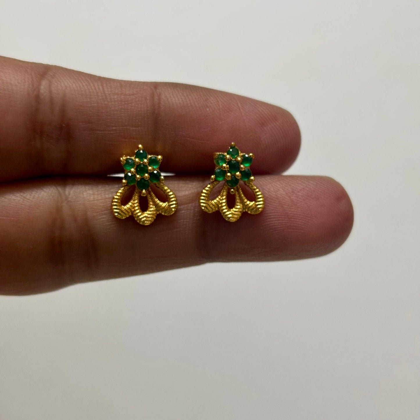 Bee Earstuds E_0113