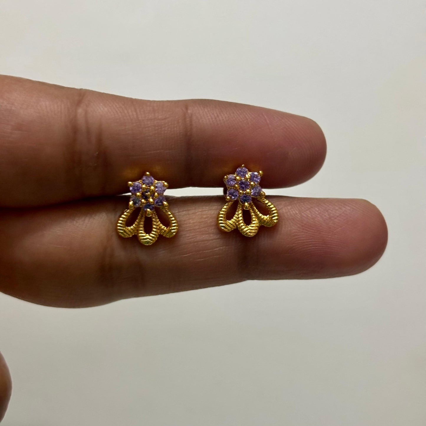 Bee Earstuds E_0113