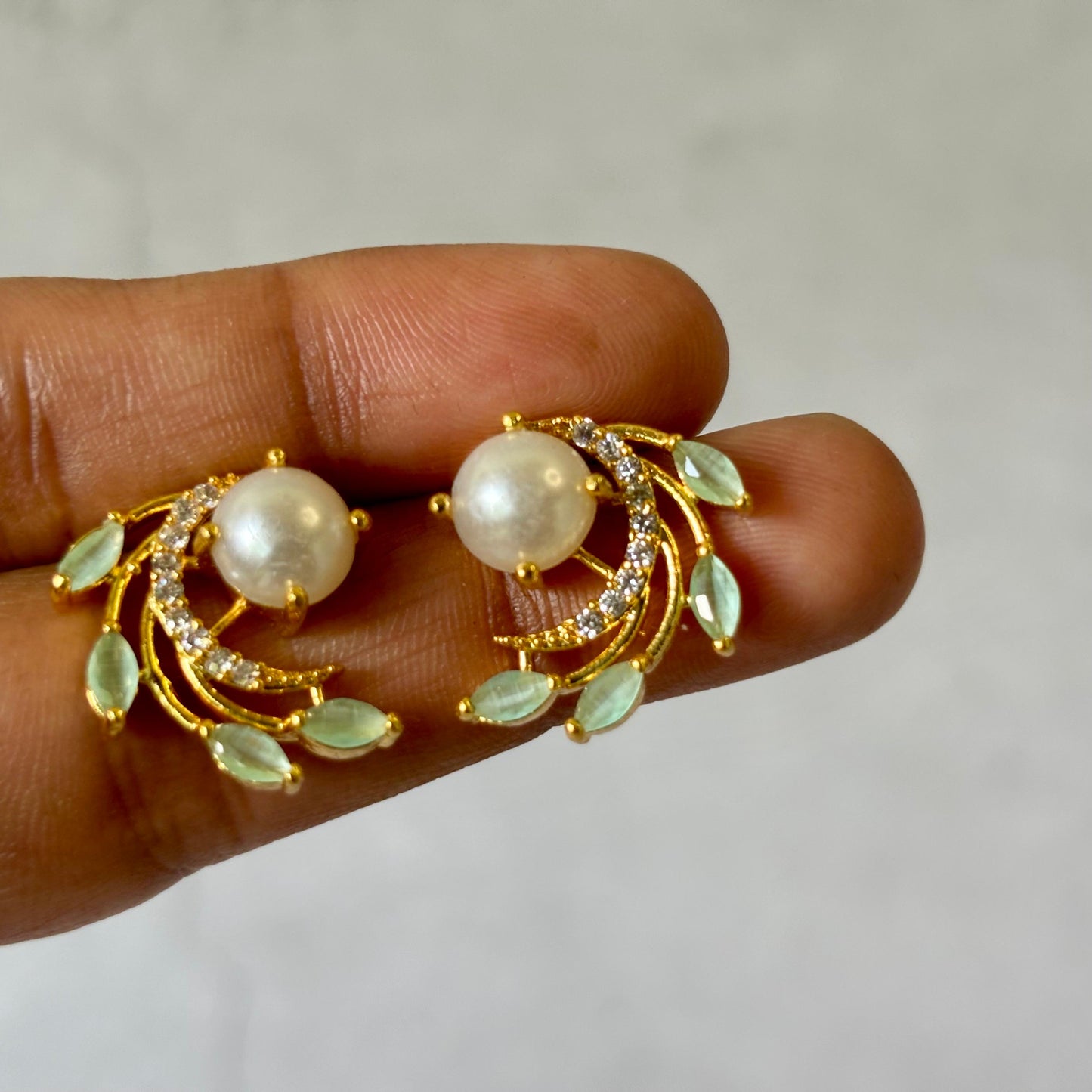 AD Stone Earstuds E_0120