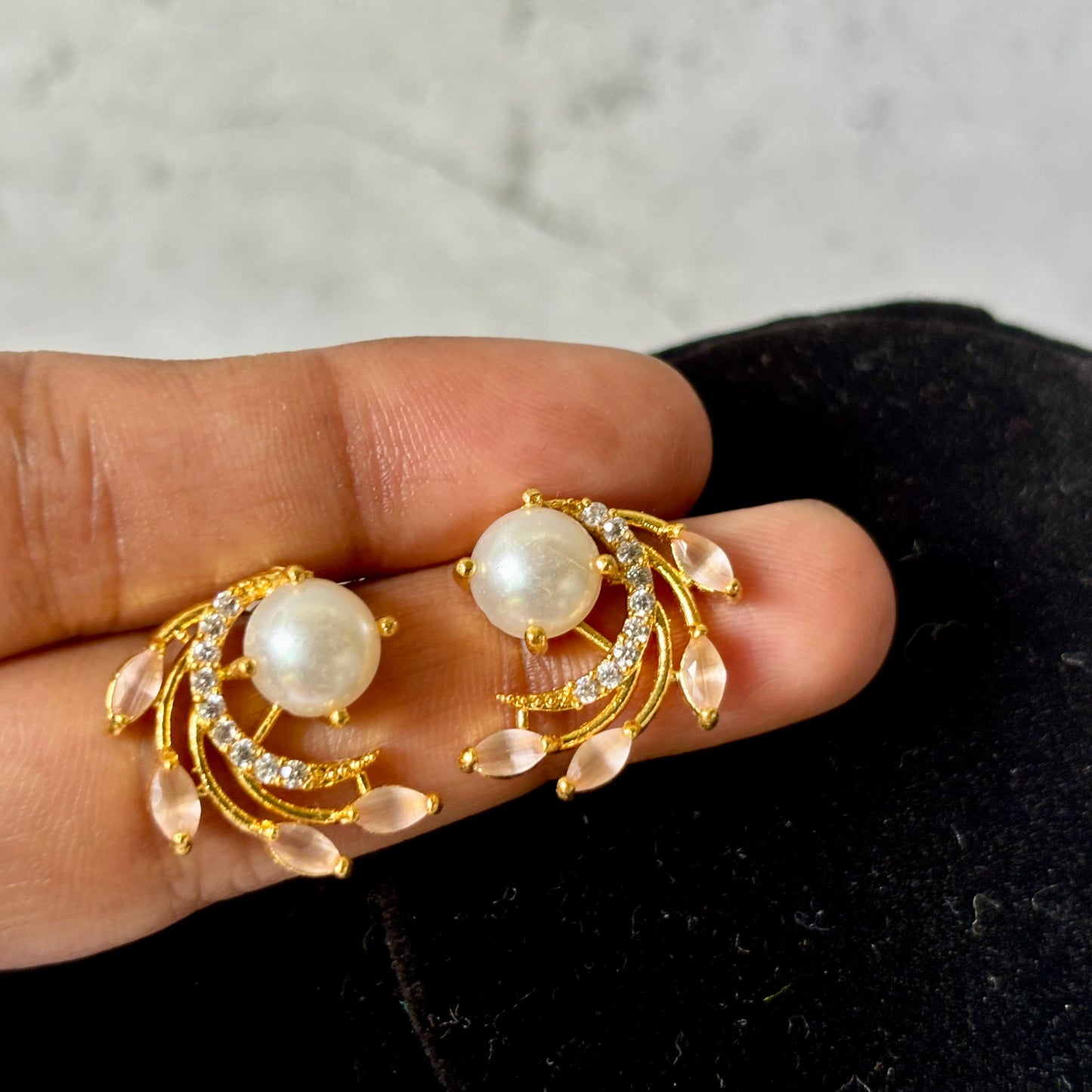 AD Stone Earstuds E_0120