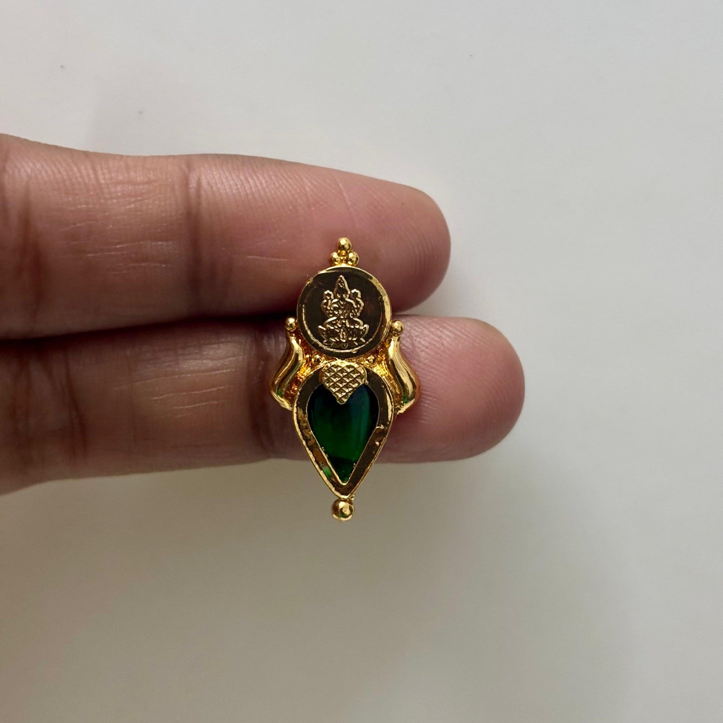 Traditional Earstud E_0132