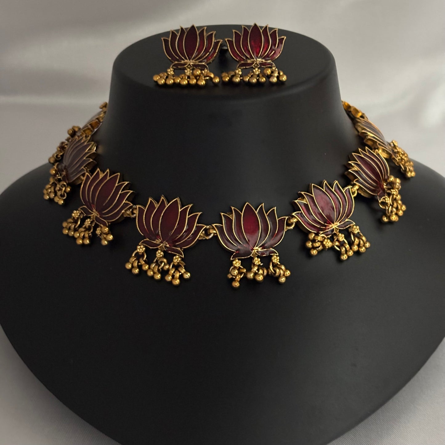 Antique Lotus Necklace Set N_0140