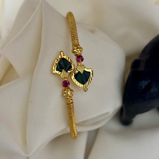 Traditional Palakka design Adjustable Bangle B_0128