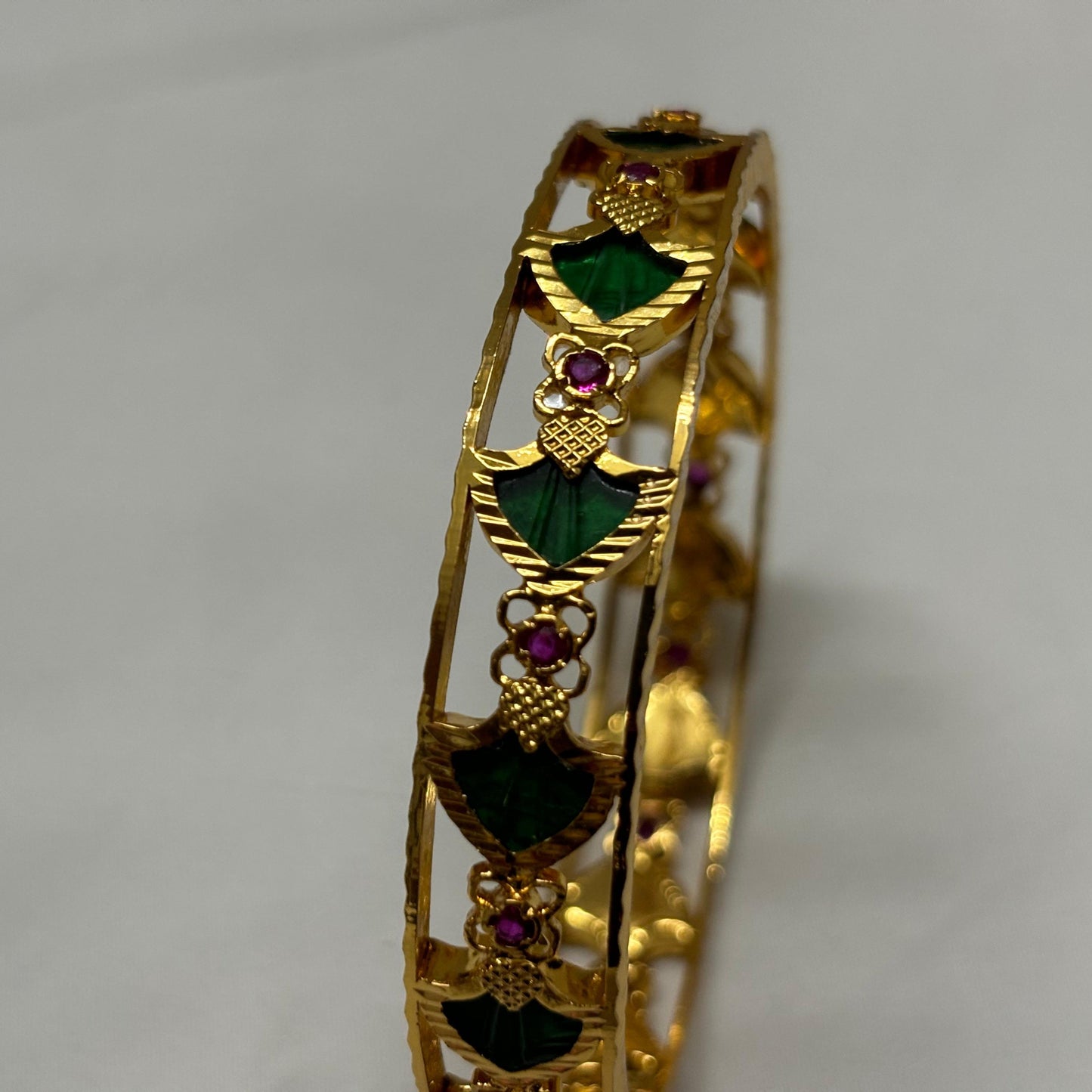 Traditional Kerala Style Palakka Bangle JB023