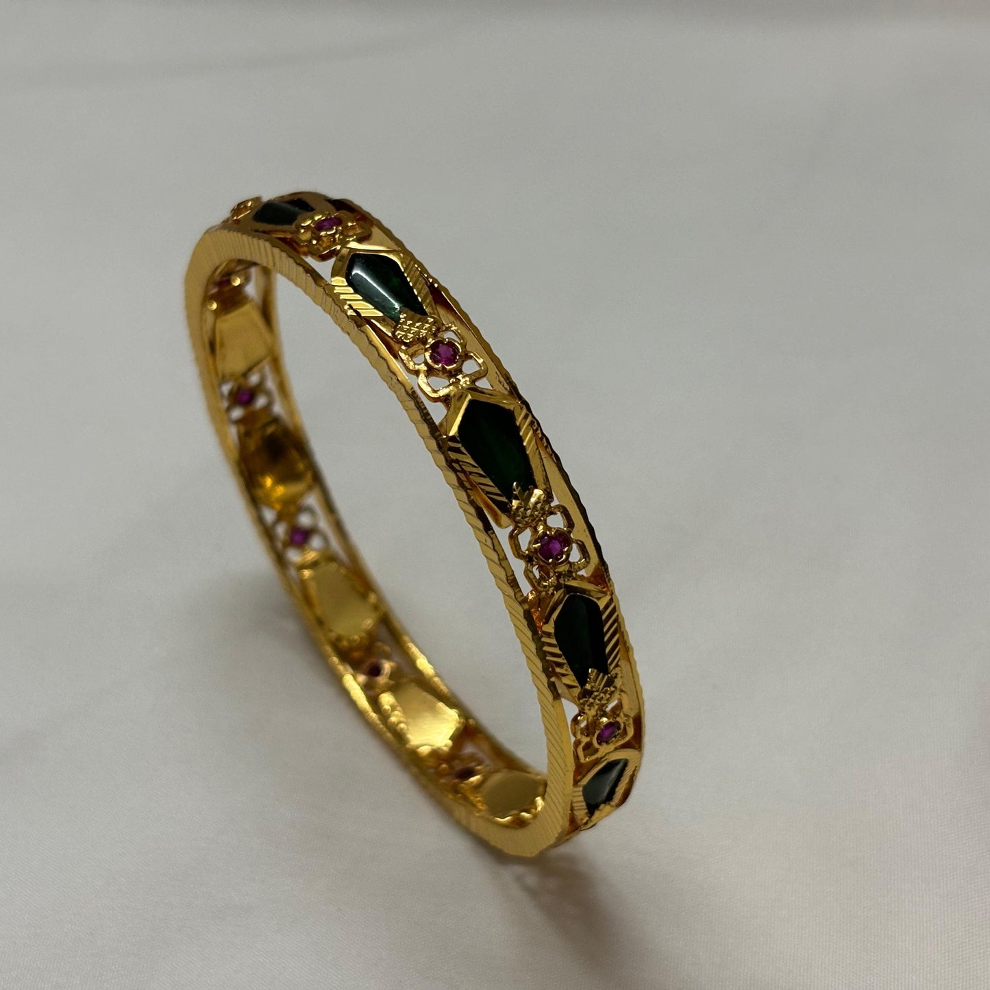 Traditional Kerala Style Palakka Bangle JB024