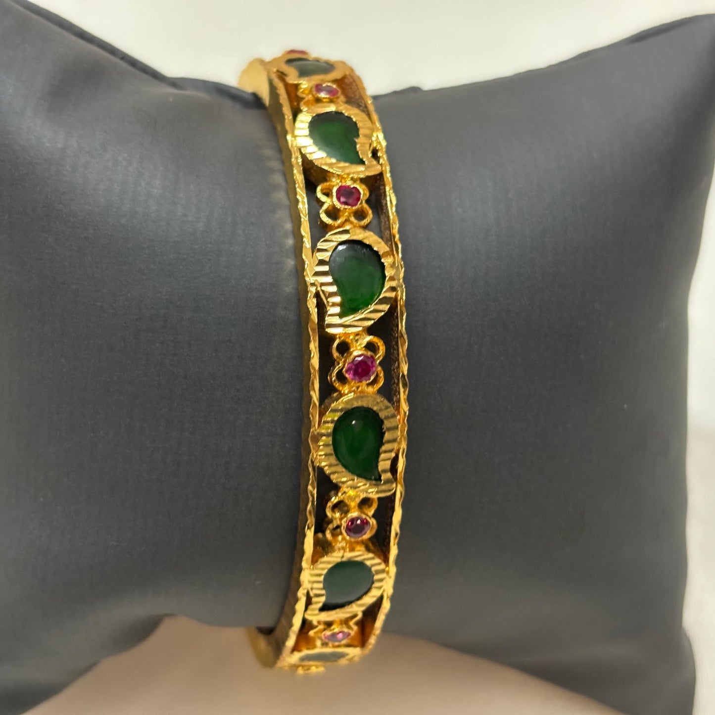 Traditional Kerala Style Palakka Manga Bangle JB025