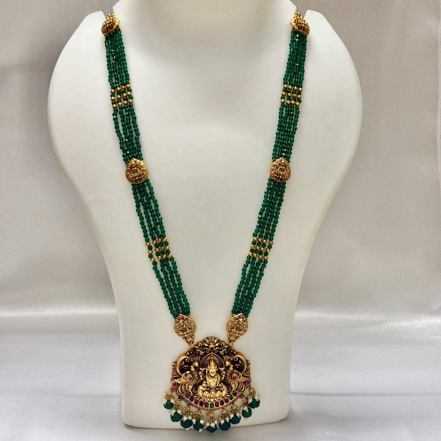 Multilayered Beads Necklace Set Green N_0152