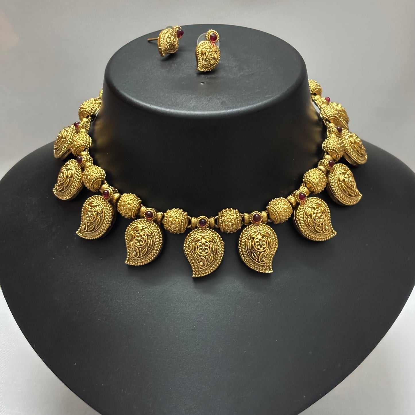 Antique Manga Design Necklace Set N_0154