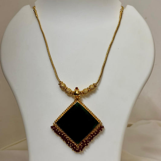Traditional Pendant Chain C_0119