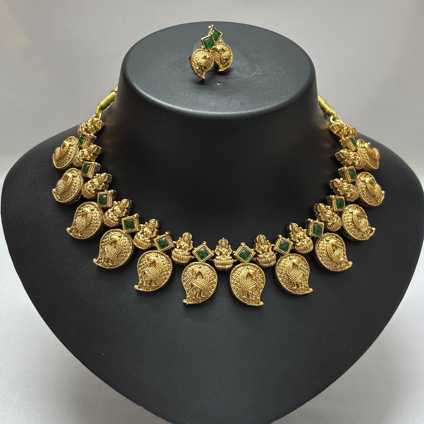 Antique Manga Design Necklace Set N_0155
