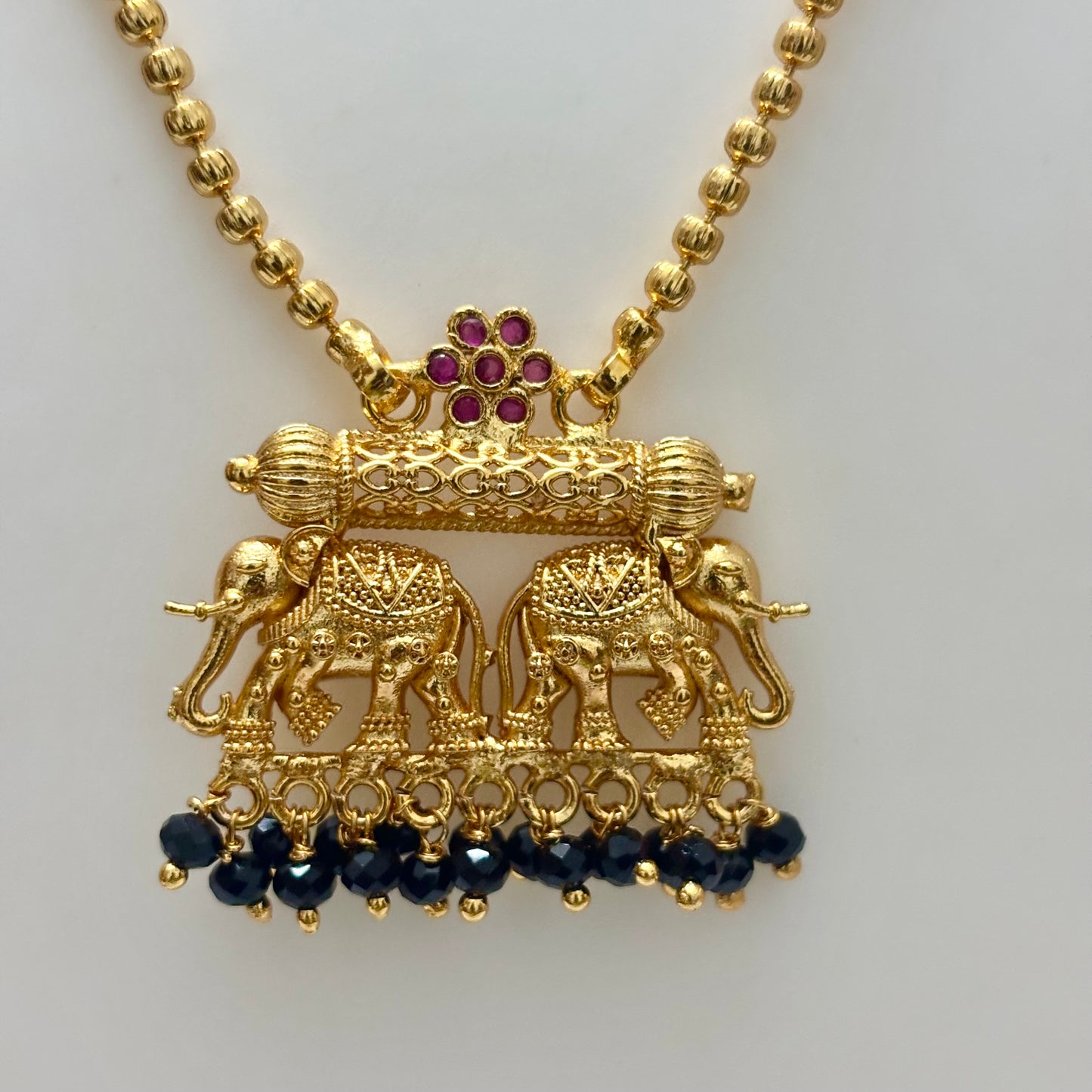 Elephant Pendant Chain Black C_0183