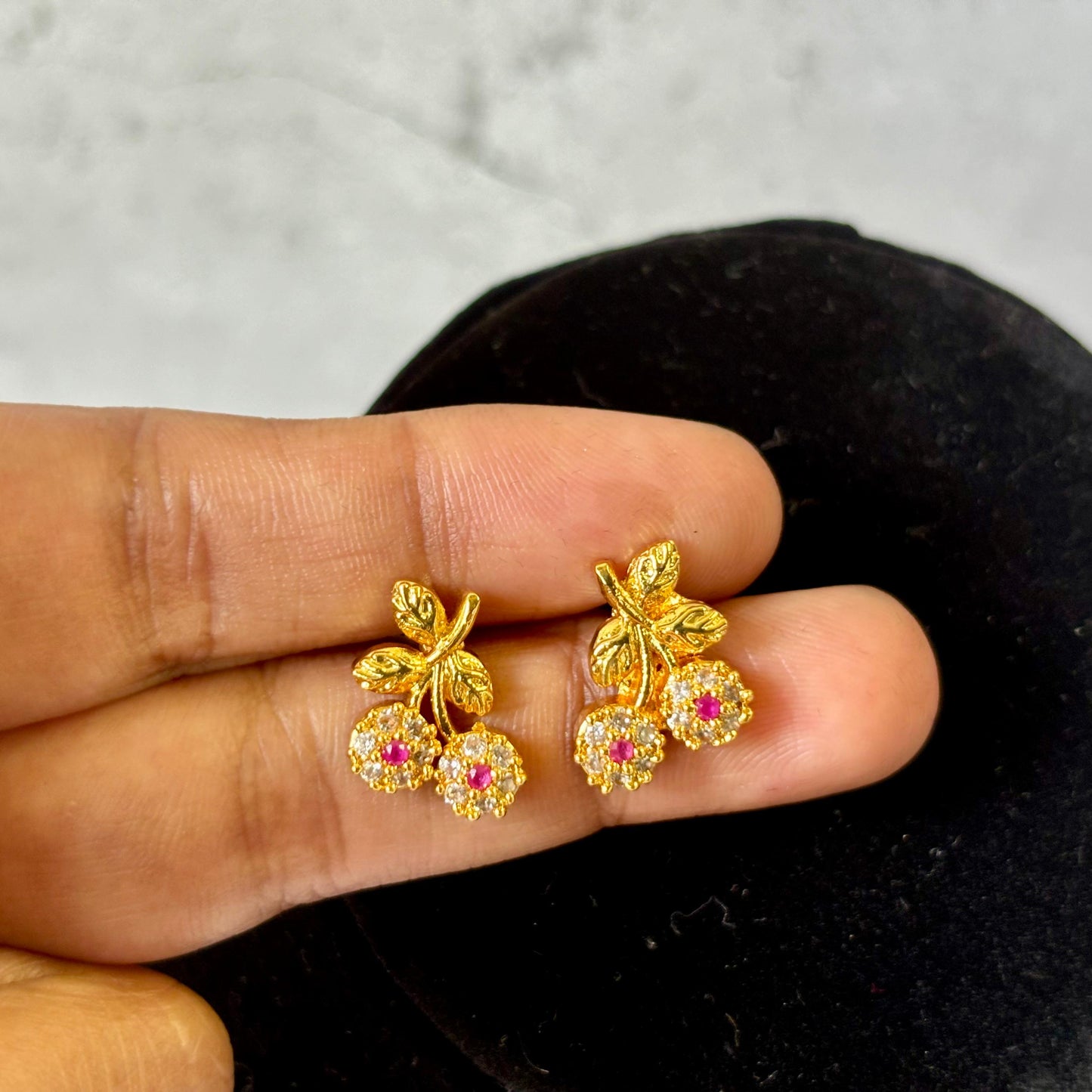 Cherry Earstud E_0114