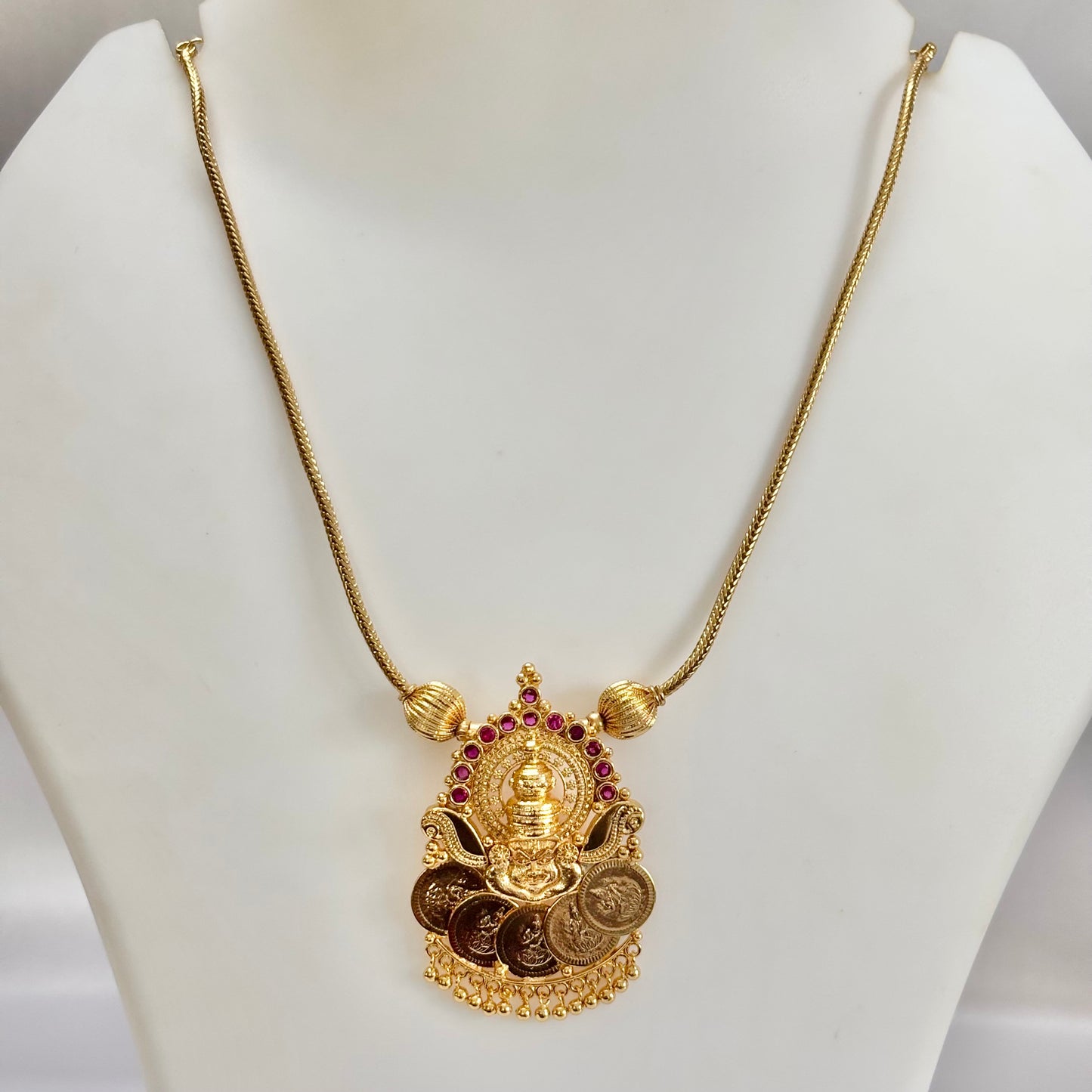 Kadhakali Pendant Chain C_0187